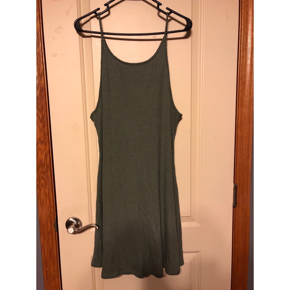 TOPSHOP Green ribbed flowy dress